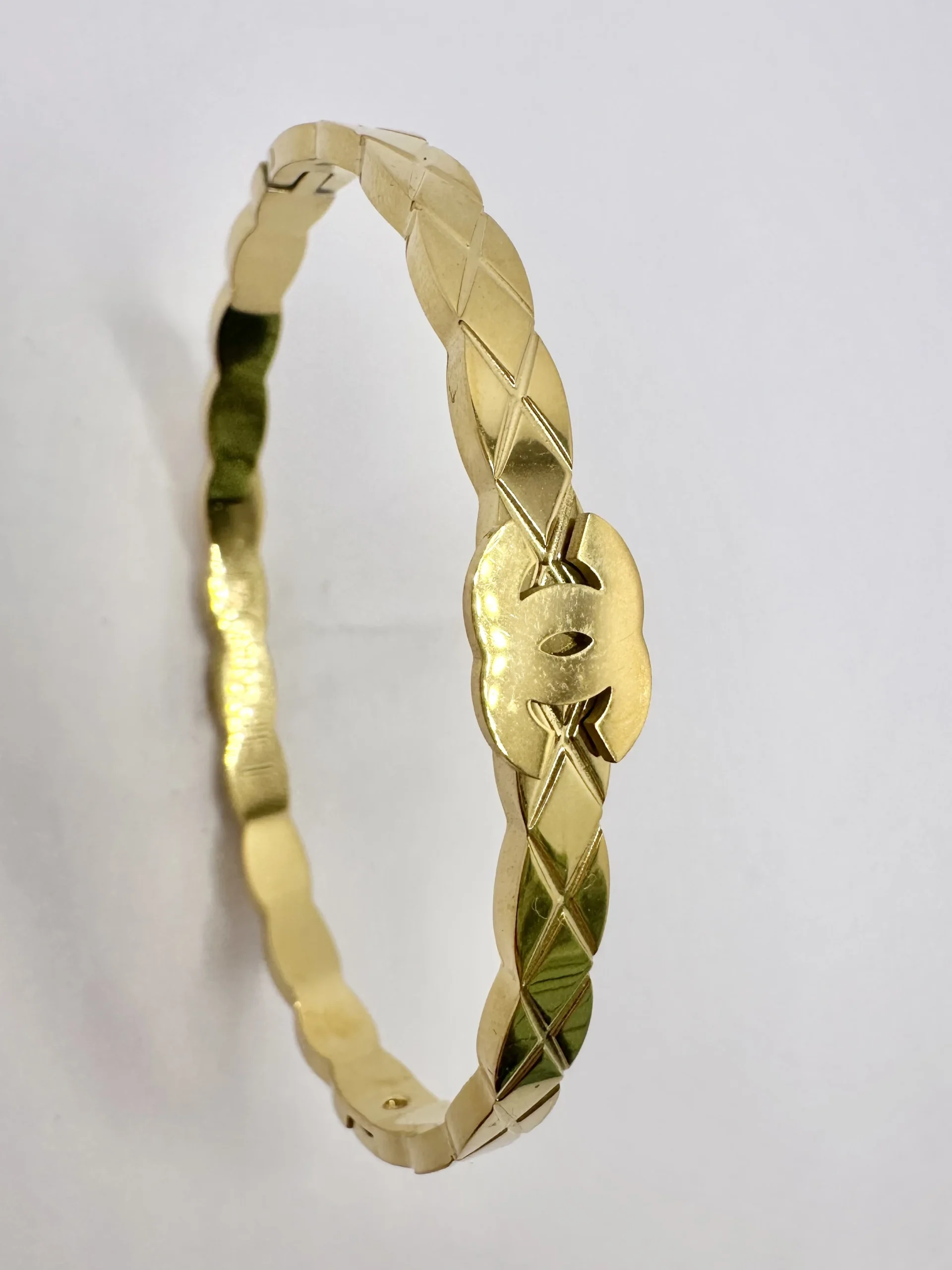 Gold Quilted Pattern Bangle with CC Logo Centrepiece | Stainless Steel | Zeray - Image 3