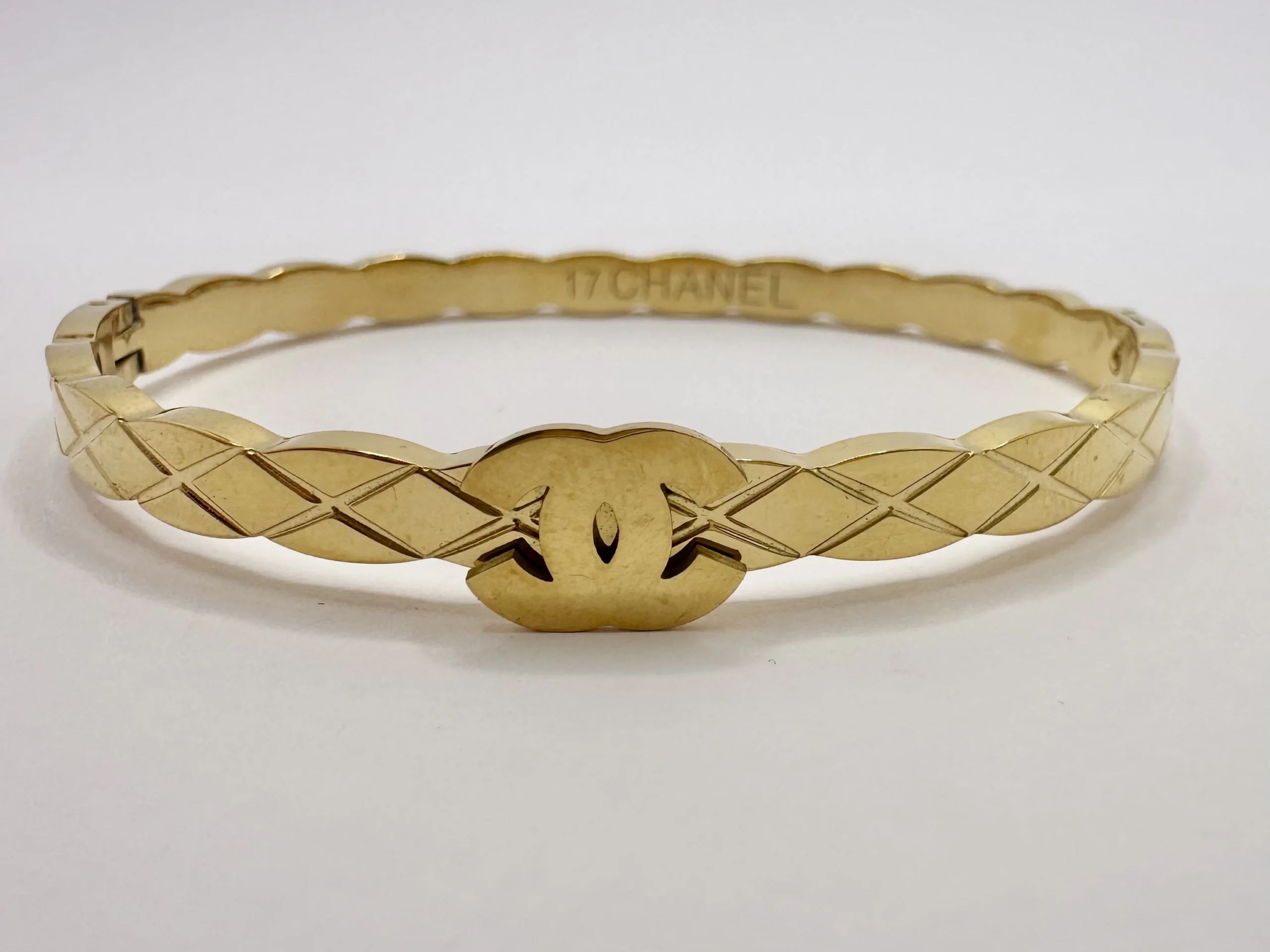 Gold Quilted Pattern Bangle with CC Logo Centrepiece | Stainless Steel | Zeray - Image 5