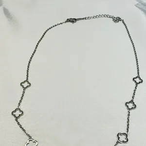 18K Gold Plated Clover Station Necklace | Stainless Steel | Zeray