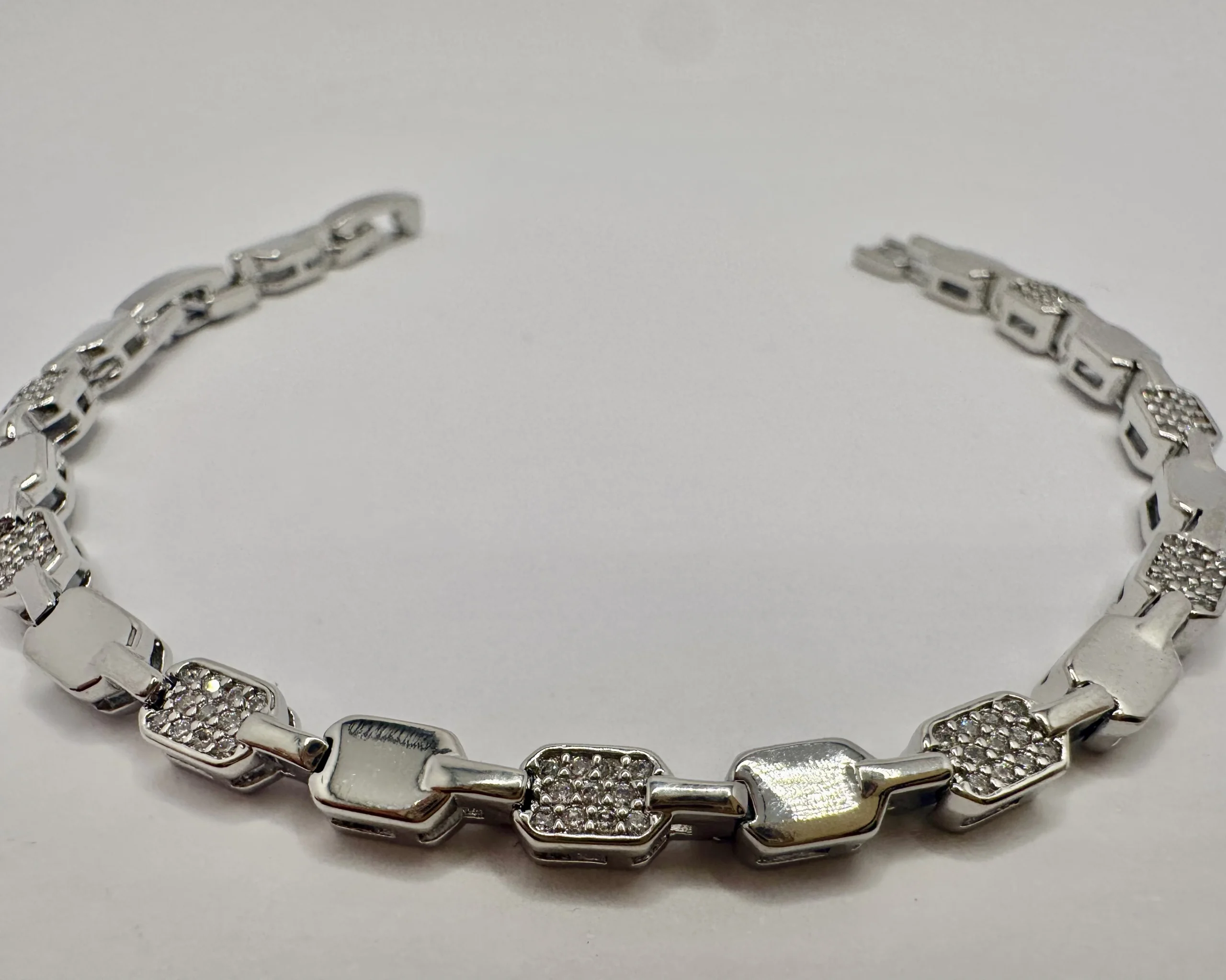 18K Gold Plated Silver Alternating Square Pavé Link Bracelet | Zeray - Image 2